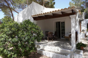 Charming house near the beach - Terrace and garden